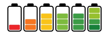 Batarya şarj seviyelerini gösteren altı vektör simgesi. İlerleme, kırmızı göstergeli boş bataryadan beyaz zemin üzerinde tam şarjlı yeşil aküye kadar değişiyor..