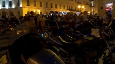 Odessa, Ukrayna - 20 Haziran 2016: Ride gün çalışmak. Motosikletçi gün. Bisikletçileri gün.