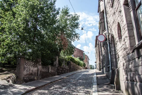 Old Brick Low Rise Building Stone Paved Street — Stock fotografie