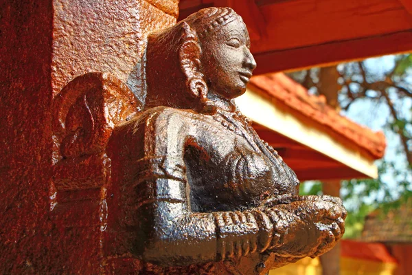 La figura nel tempio indù. Tempio di Janardana Swami. Tempio di Varkala — Foto Stock