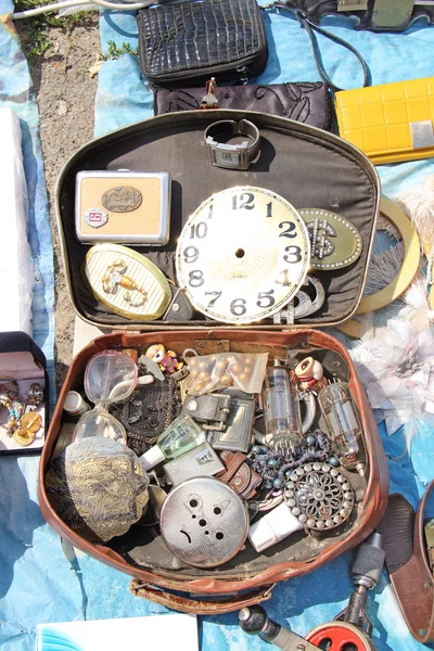 Çantayı antika. Bit pazarı