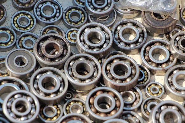 Eski yatakları. Pazar kaçmak