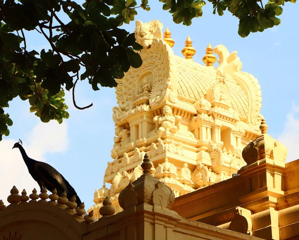 Peaflow ve Hint heykel