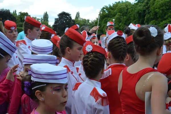 Podebrady, República Checa: 18. 6. 2016: Equipo de majorettes, Campeonato Nacional de la República Checa — Foto de Stock