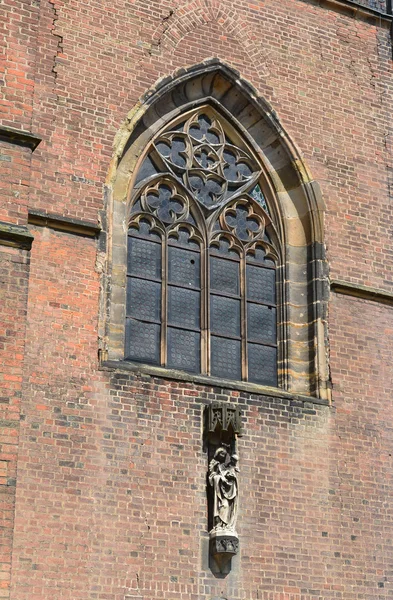 Biserica gotică Sf. Giles din Nymburk — Fotografie, imagine de stoc