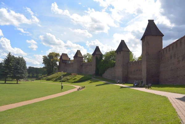 Fortificação gótica medieval em Nymburk, Central Bohemia, República Checa — Fotografia de Stock