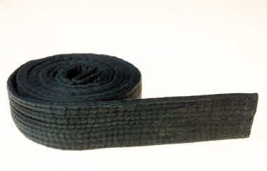 Savaş sanatı siyah beyaz arka plan üzerinde izole kuşak