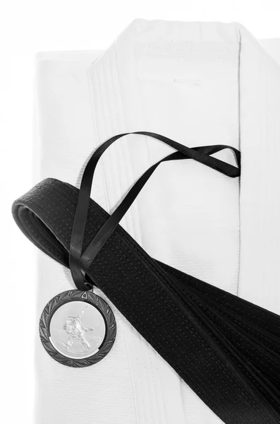 Dövüş sanatları ve judo Tekdüzen bir parçası renkli bantlar