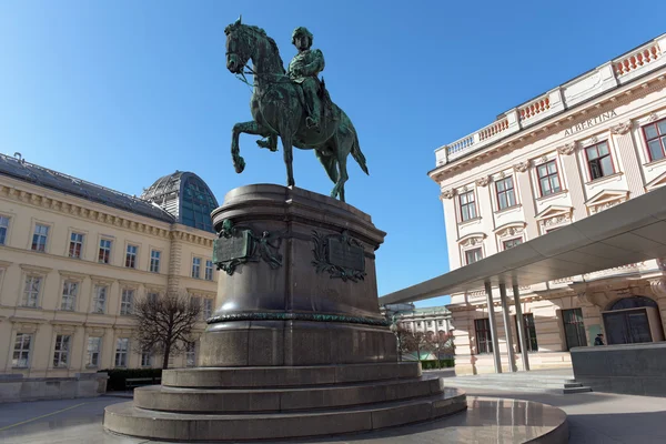 Statua equestre dell'arciduca Albrecht, duca di Teschen.Vienna, Austria . — Foto Stock