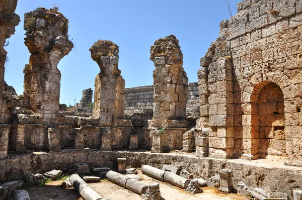 Antika anatoliska staden Perge i Turkiet. — Stockfoto