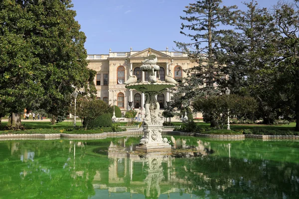 Istanbul Türkei Oktober 2020 Dolmabahce Palast Blick Auf Das Selamlik lizenzfreie Stockbilder