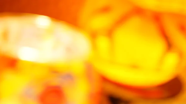 Gözlük. Bulanık turuncu dekorasyon.