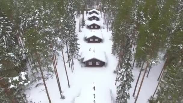 A légi felvétel a vottage village — Stock videók