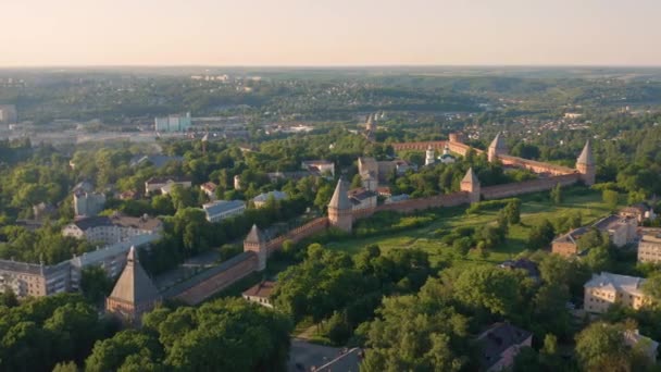 Flygfoto över Smolensk fästningsvägg — Stockvideo