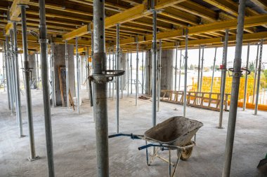 Kuruluş için beton inşaat sahası. 