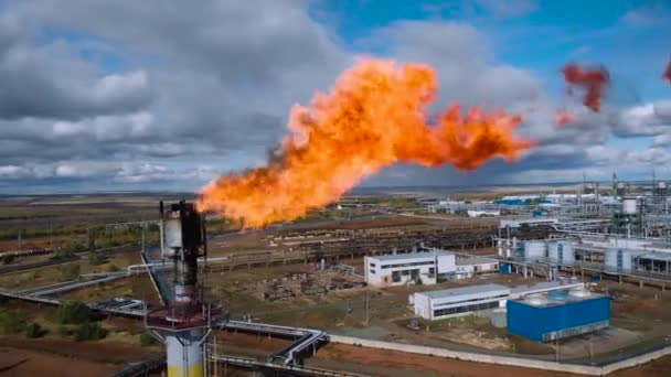 Clúster de industria química. El calentamiento global proviene de las altas emisiones de gases de efecto invernadero. — Vídeos de Stock