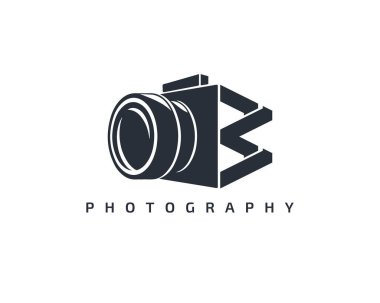 W harfi kamera logo şablonu. Beyaz arkaplanda kamera logosu simgesi. Moda tasarım logo kamerası.