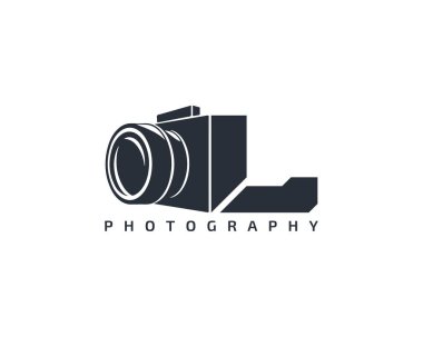 L Kamerası logo şablonu. Beyaz arkaplanda kamera logosu simgesi. Moda tasarım logo kamerası.