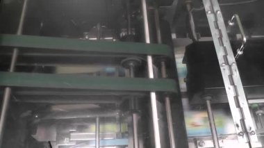 Modern bir matbaada matbaa malzemesi..