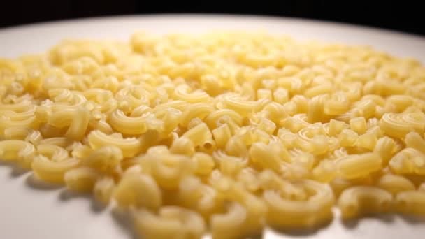 Hintergrund Der Ungekochten Italienischen Makkaroni Pasta Draufsicht Auf Rohe Frische — Stockvideo