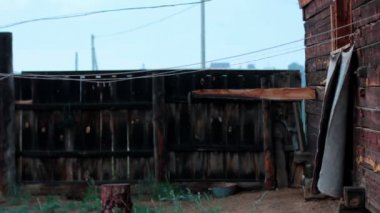 Rüzgar clothesline arka bahçe Köyü