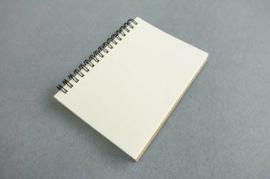 Boş katalog, dergi, yumuşak gölgeli kitap şablonu. Tasarımınız için hazır.