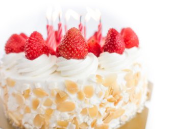 Çilekli dondurma pasta