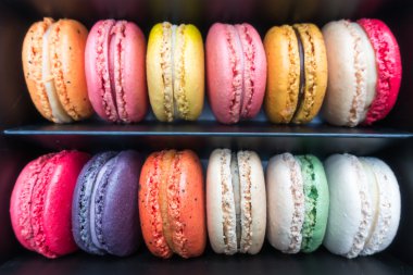 Tatlı ve renkli macaroons