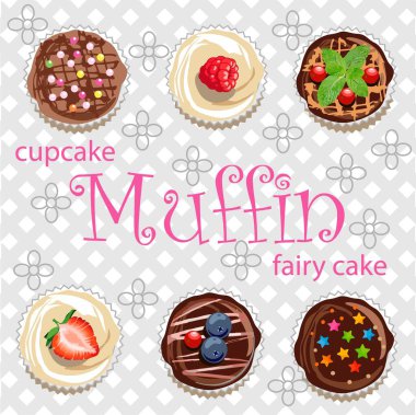    Gri hücrelerin arka planında böğürtlen ve şekillendirilmiş çiçeklerle farklı türde kekler, kekler ve peri pastaları.