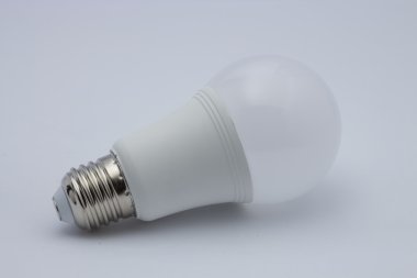 E27 soketli LED ampul.
