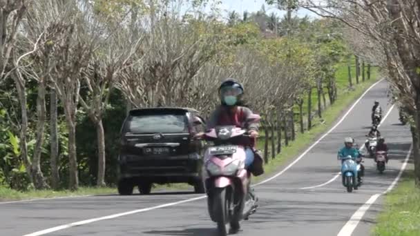 Дороги на острові Балі, скутерів в Індонезії — стокове відео