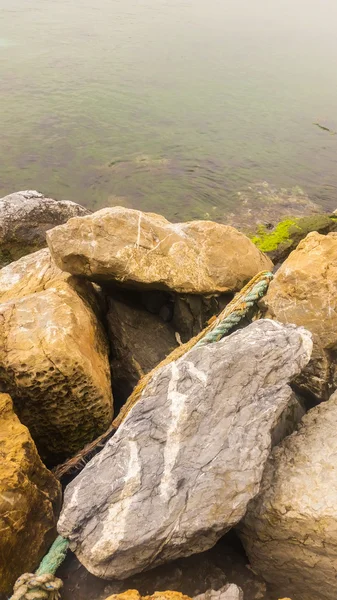 Rocks close up and the sea — Stock Photo, Image