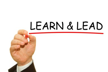 kırpılan işadamı yazma öğrenmek ve yazıt üzerinde beyaz izole kurşun