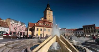 Brasov, Romanya - 22 Ekim 2024: Konsey Meydanı Hiperlapesi.