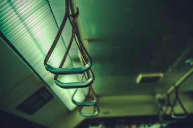 Haltegriff der Bahn, U-Bahn, S-Bahn, otobüs içinde