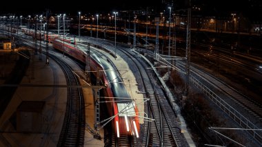 Gece hareket tren tren istasyonu