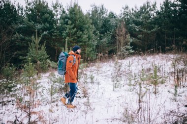   sakallı adam traveler 