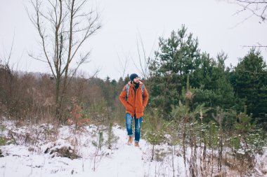   sakallı adam traveler 