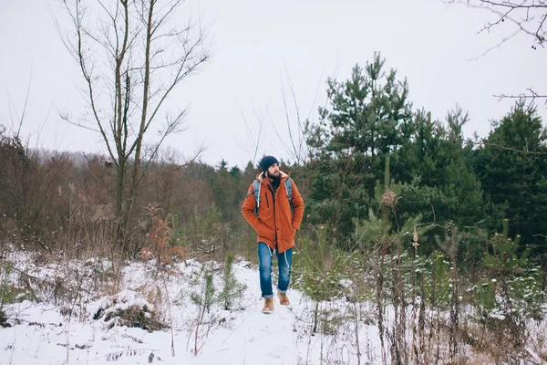   sakallı adam traveler 