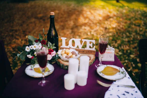 Zdobené svatební stůl — Stock fotografie