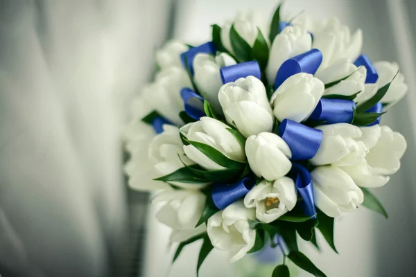 Bílý svatební kytice — Stock fotografie