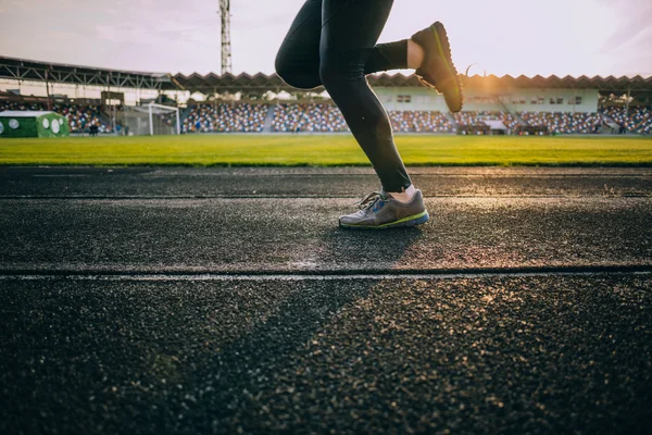 Sprinter nogi z bliska — Zdjęcie stockowe