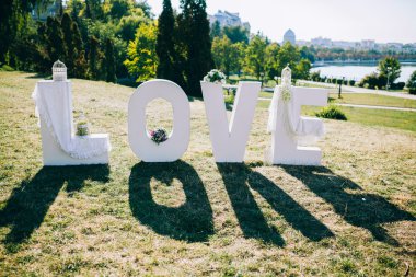 Word aşk düğün dekorasyonu