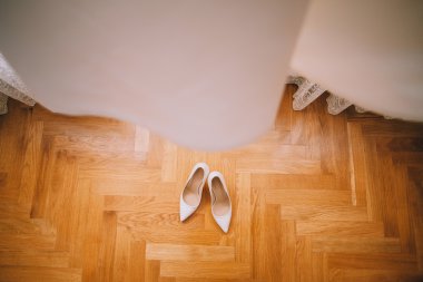 Beyaz gelin ayakkabıları