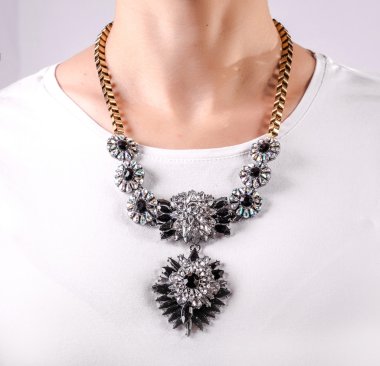 kristalleri ile altın kolye