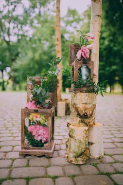 Çiçek düğün dekorasyonu