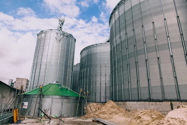 Silos in acciaio inox — Foto Stock