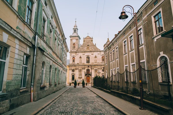 Церква Успіння Пресвятої Богородиці — стокове фото