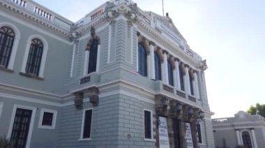 edificios de la universidad de guadalajara en Mexico