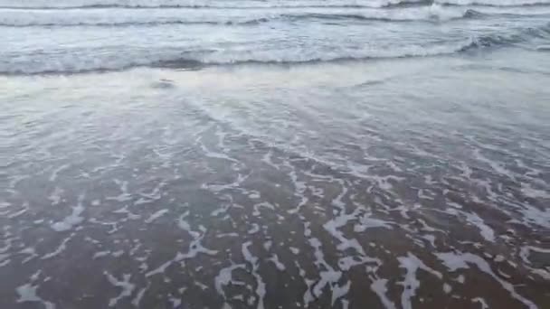 Movimiento Las Olas Del Mar Sobre Arena Playa — Vídeo de Stock